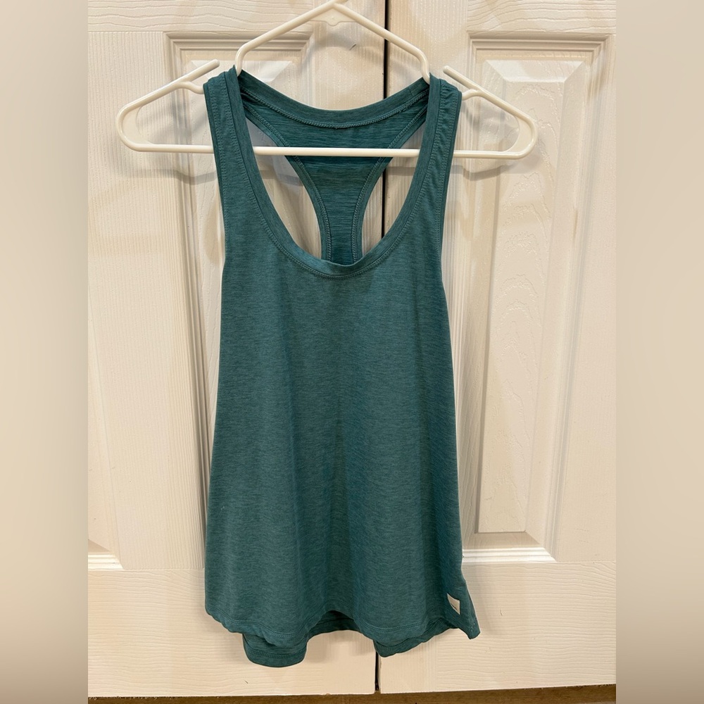 Vuori Lux Performance Tank